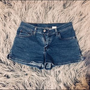 ✨ LEVIS Shorts ✨